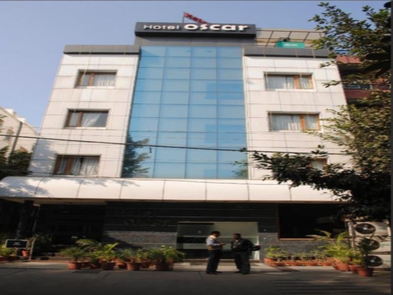 Hotel Oscar Nuova Delhi Esterno foto