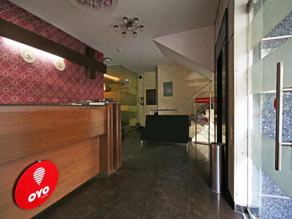 Hotel Oscar Nuova Delhi Esterno foto
